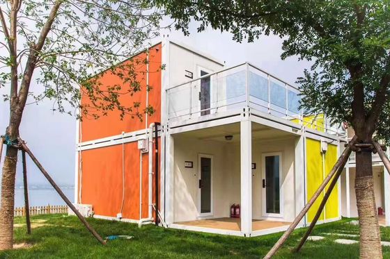 Luxury Prefab Villa Container House Con Finestre In Aluminio E Design Moderno