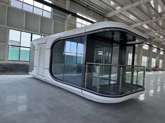 Vivi il lusso in una capsula con una vista più ampia