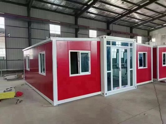 Case con contenitori pieghevoli di design moderno e prefabbricate per uso temporaneo