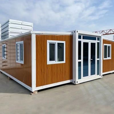 Case con contenitori pieghevoli di design moderno e prefabbricate per uso temporaneo