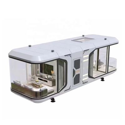 Cottage in vetro per coppie in stile contemporaneo